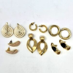 VINTAGE TRIFARI LOT OF 6 POST BACK EARRINGS GOLD TONE FASHION JEWELRY WOMEN 80S